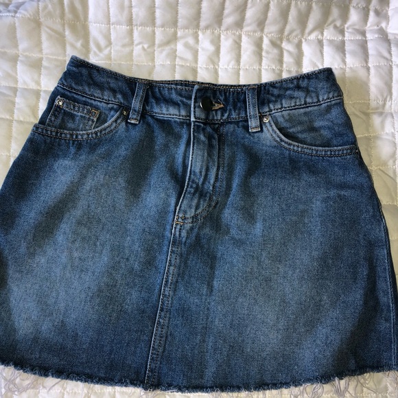 super cute denim skirt!! - Picture 1 of 3